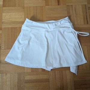 Women's White Skort, Tennis Skirt, Workout Skirt With POCKETS